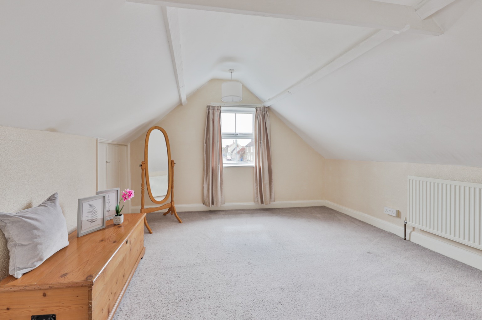 4 bed semi-detached house for sale in Joiners Shop Row, Hull  - Property Image 13