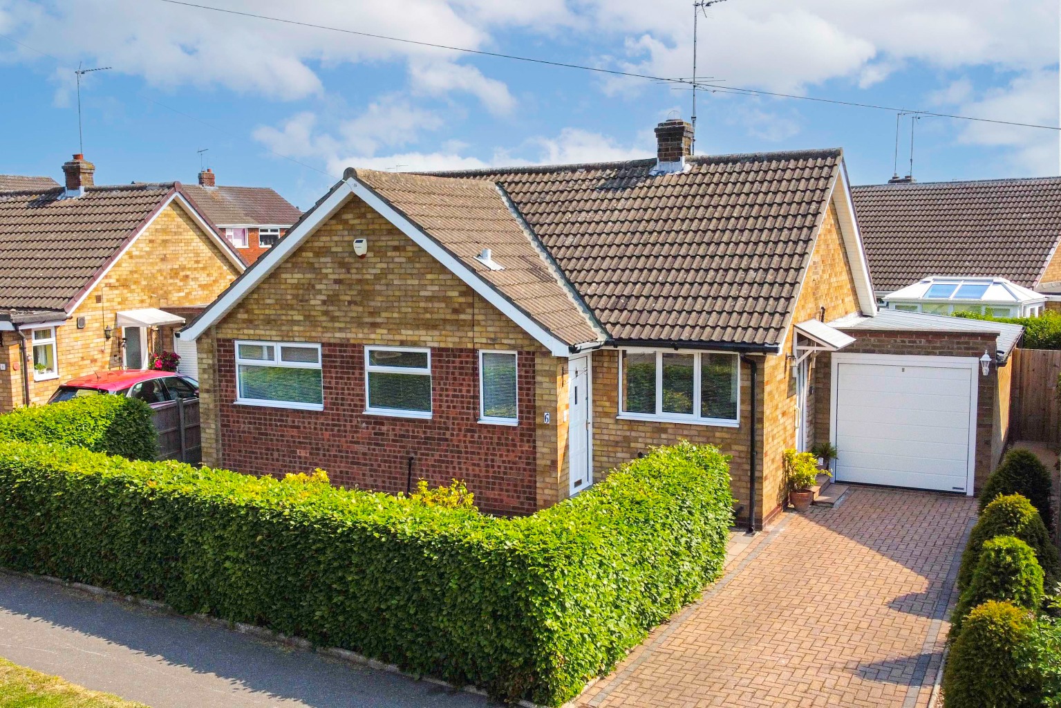 3 bed bungalow for sale in Molescroft Avenue, Beverley - Property Image 1