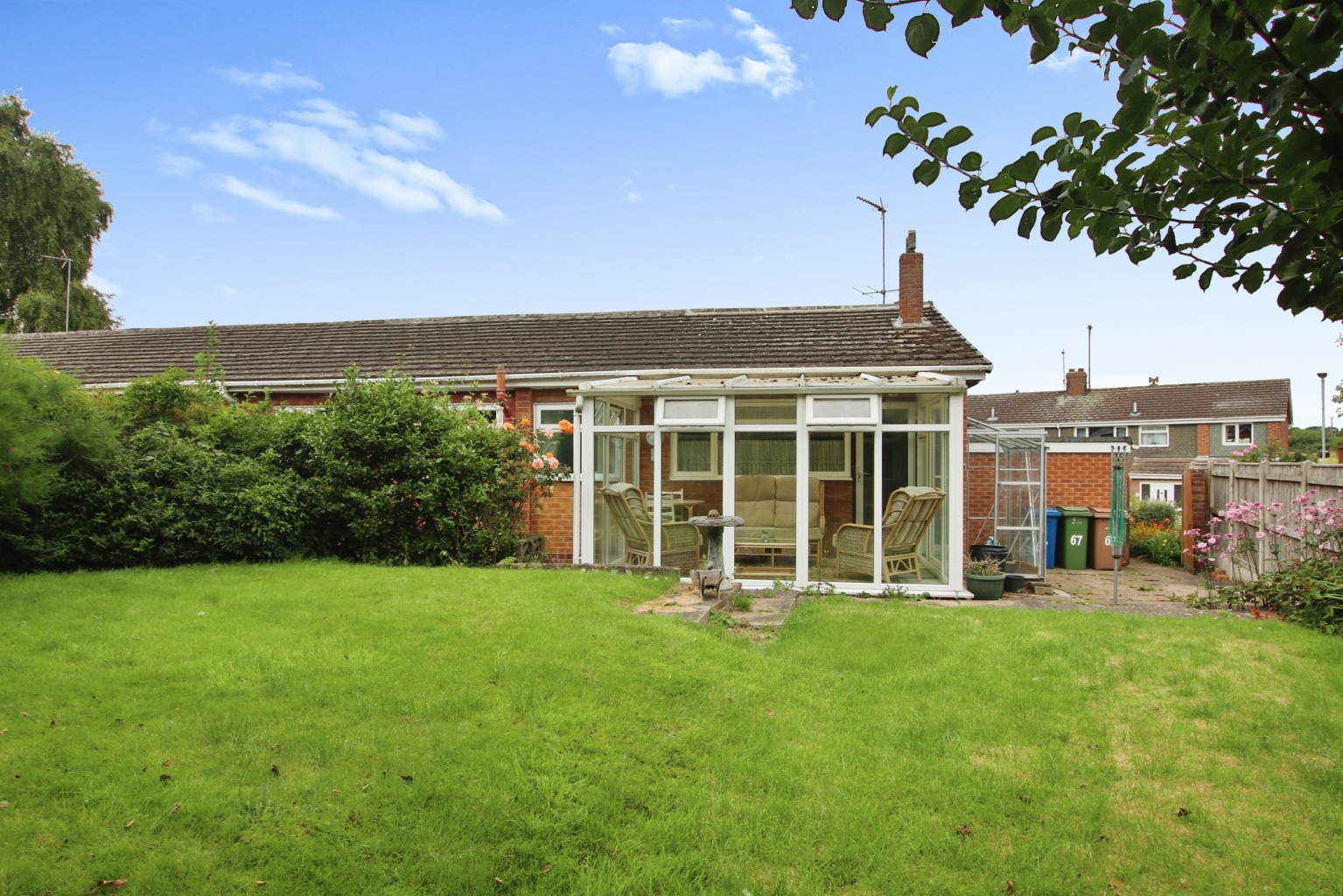 3 bed semi-detached bungalow for sale in Canada Drive, Beverley  - Property Image 7