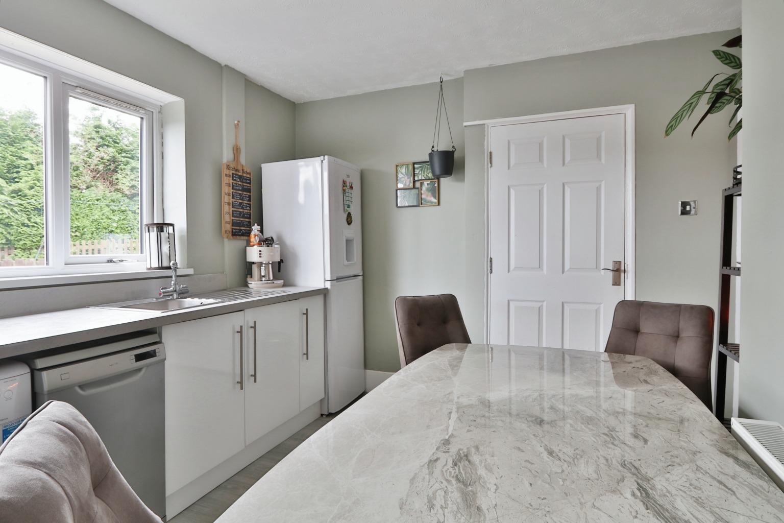 2 bed semi-detached house for sale in Hillcrest, Beverley  - Property Image 6
