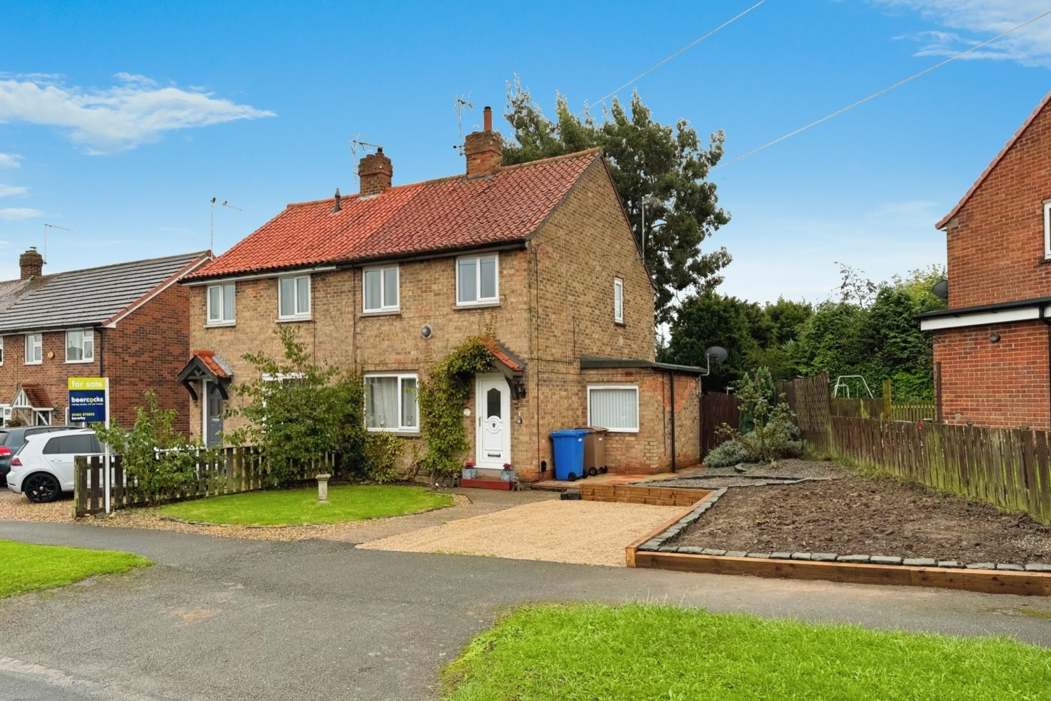 2 bed semi-detached house for sale in Hillcrest, Beverley  - Property Image 2