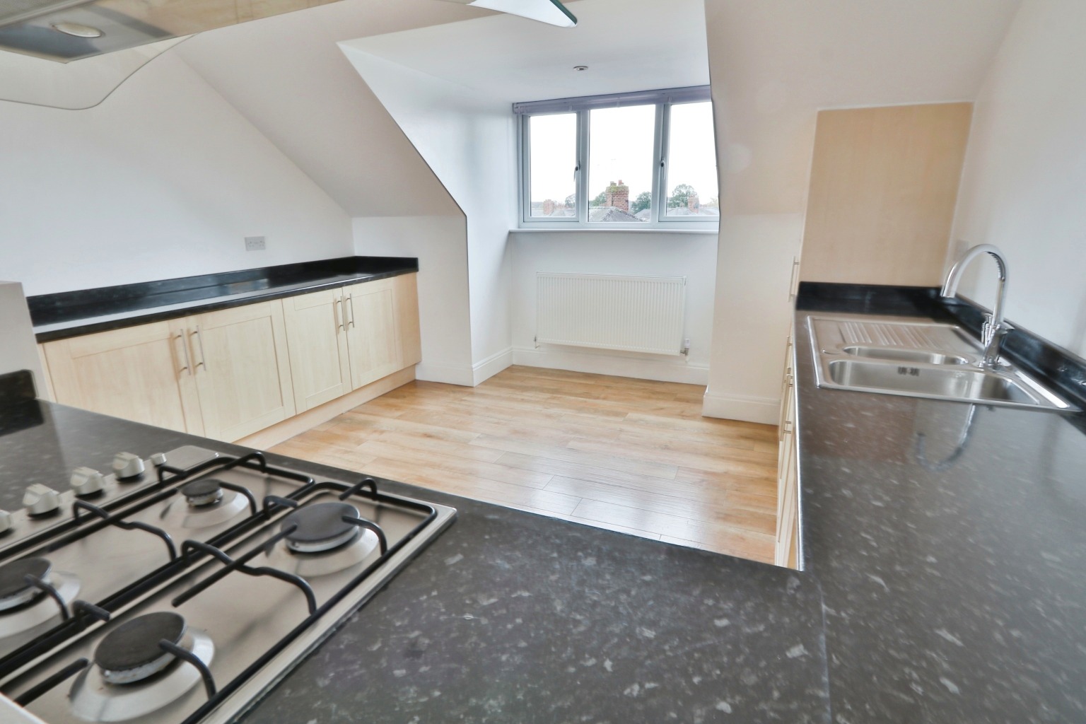 2 bed flat for sale in Corporation Road, Beverley  - Property Image 8