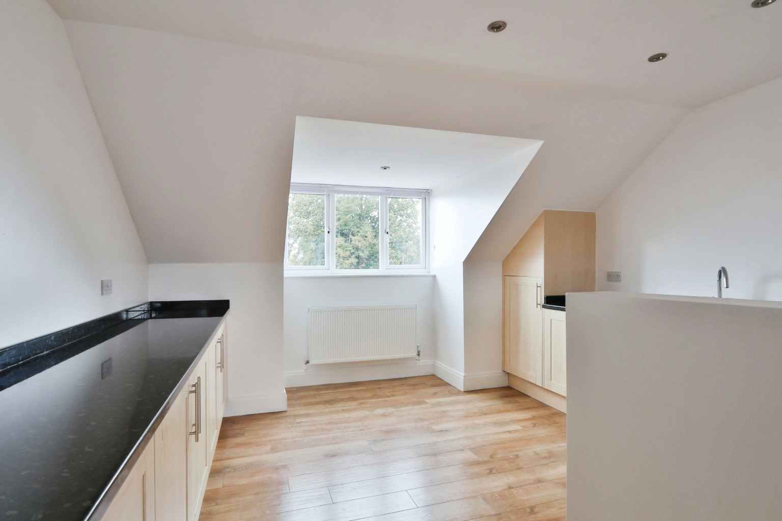 2 bed flat for sale in Corporation Road, Beverley  - Property Image 6