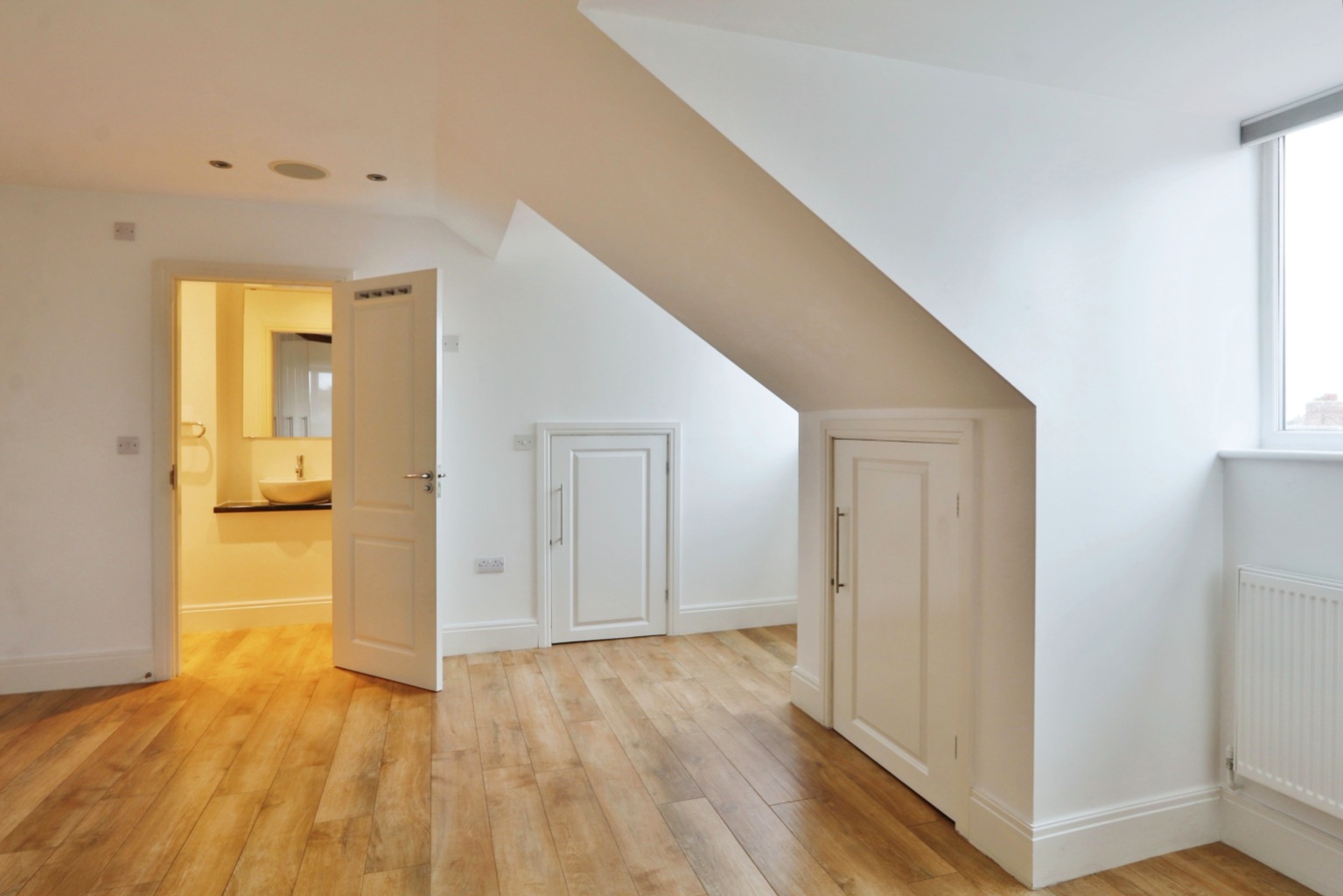 2 bed flat for sale in Corporation Road, Beverley  - Property Image 9