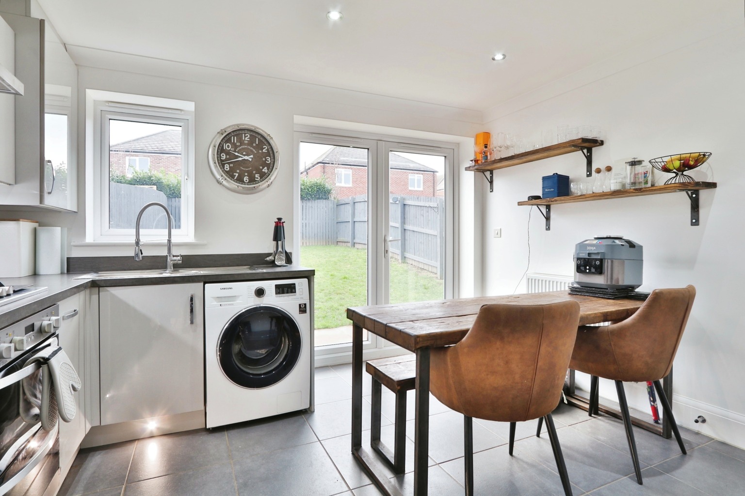 2 bed semi-detached house for sale in Mulberry Avenue, Beverley  - Property Image 4