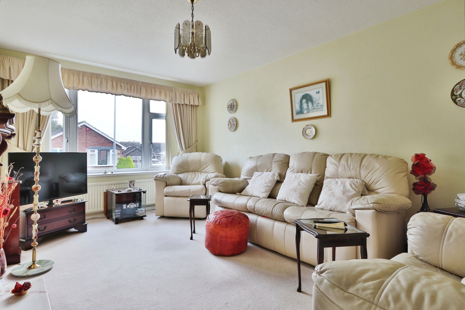 2 bed detached bungalow for sale in Westgate Meadows, Driffield  - Property Image 2