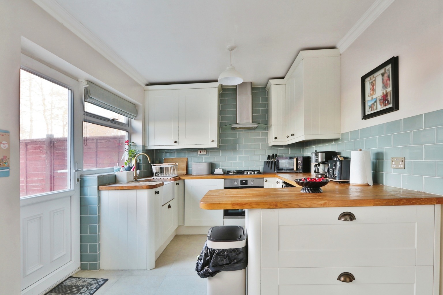 3 bed terraced house for sale in Grove Park, Beverley  - Property Image 3