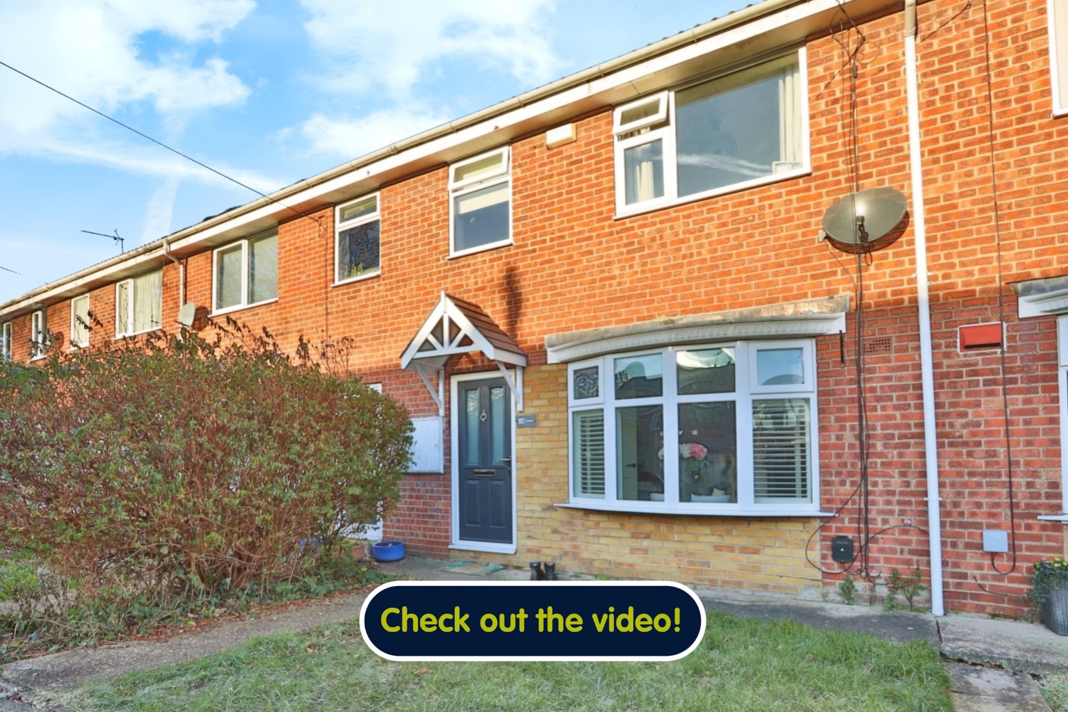 3 bed terraced house for sale in Grove Park, Beverley  - Property Image 1