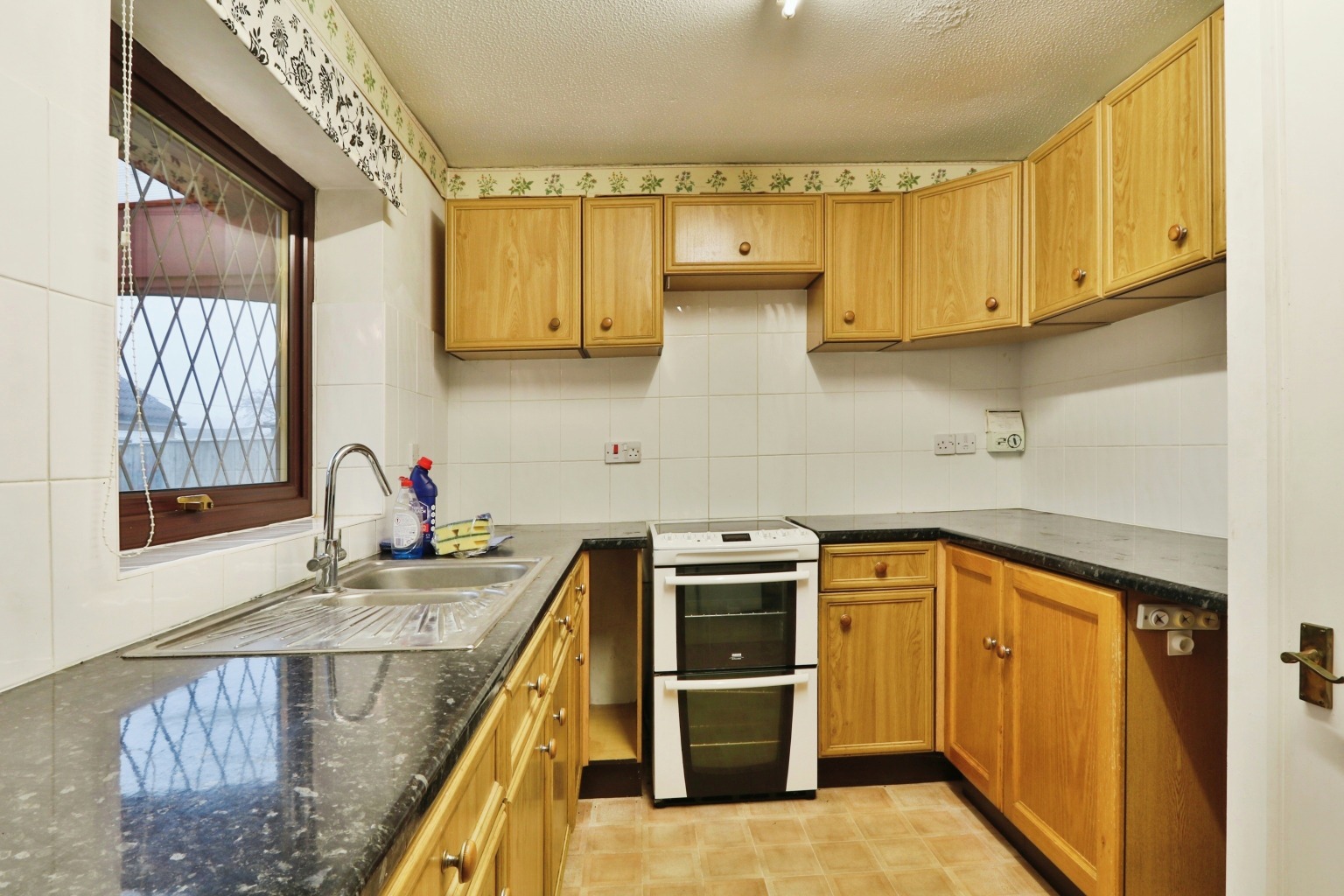 3 bed detached bungalow for sale in Cavendish Drive, Beverley  - Property Image 3