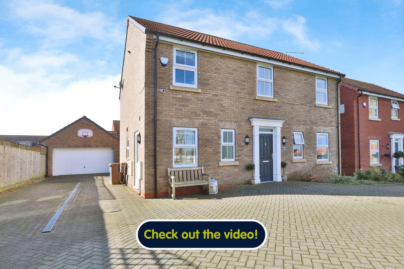 4 bed detached house for sale in Little Leys Close, Hull  - Property Image 1