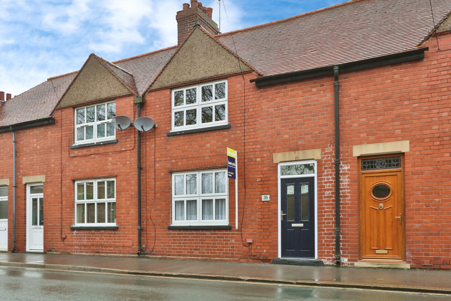 2 bed terraced house for sale in Flemingate, Beverley - Property Image 1