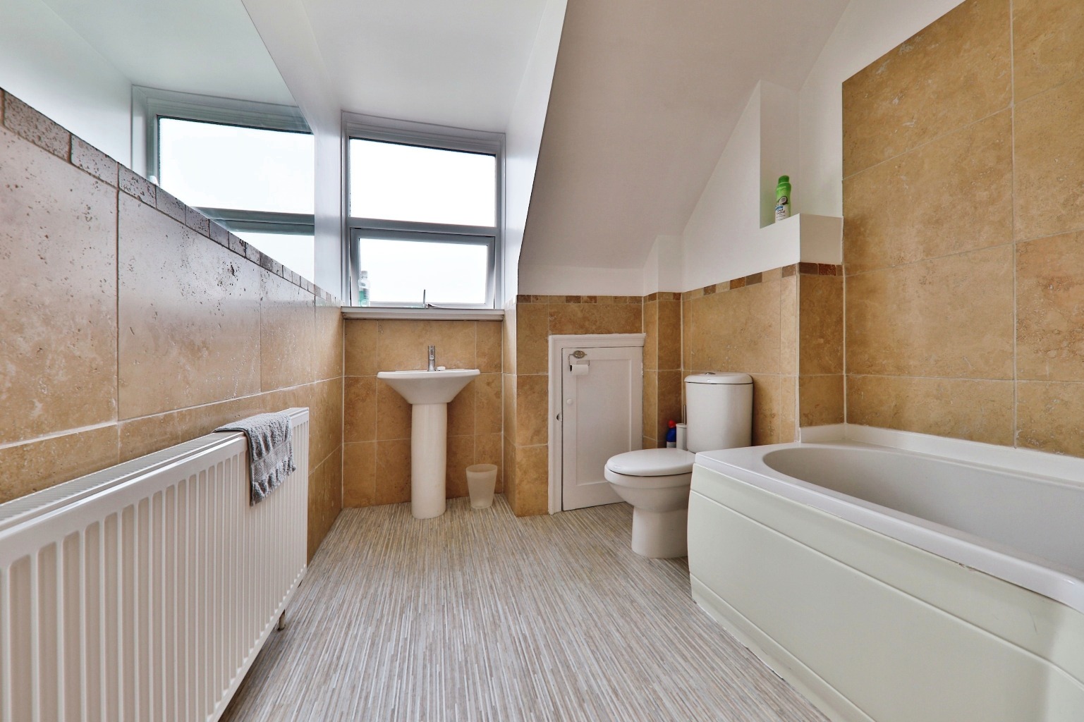 2 bed terraced house for sale in Flemingate, Beverley  - Property Image 6
