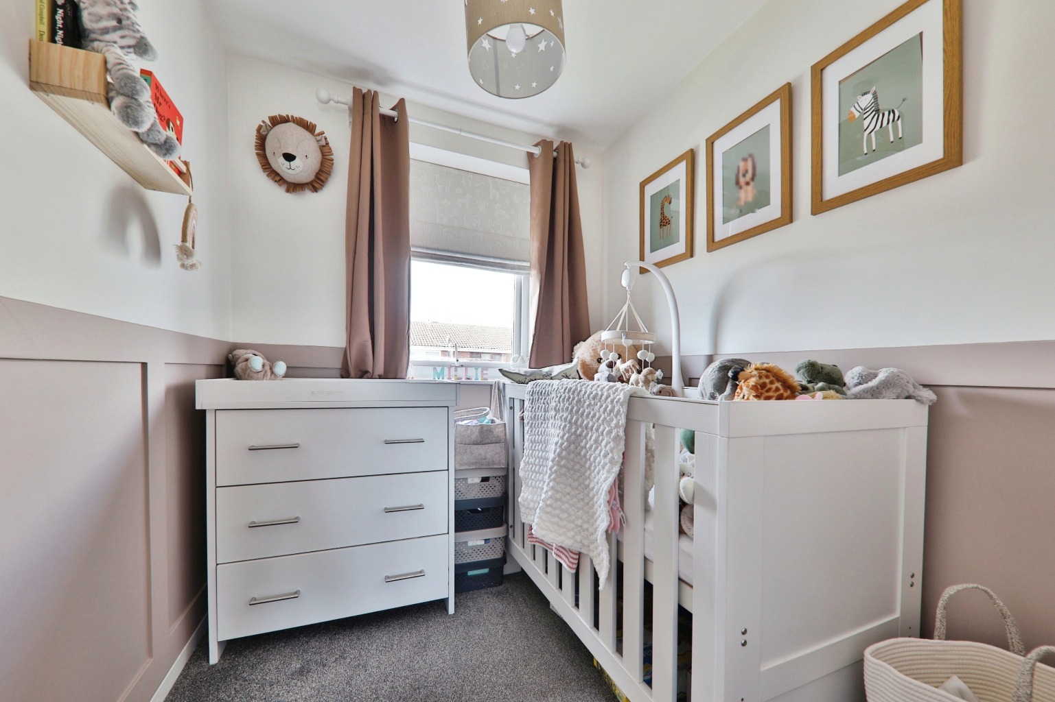 3 bed end of terrace house for sale in Grove Park, Beverley  - Property Image 6