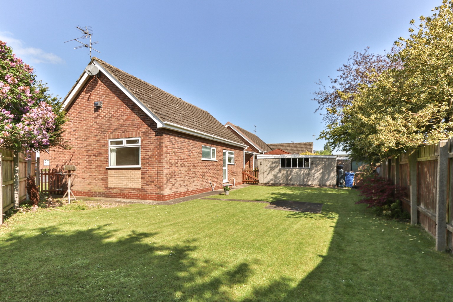 2 bed detached bungalow for sale in Cave Crescent, Cottingham  - Property Image 10