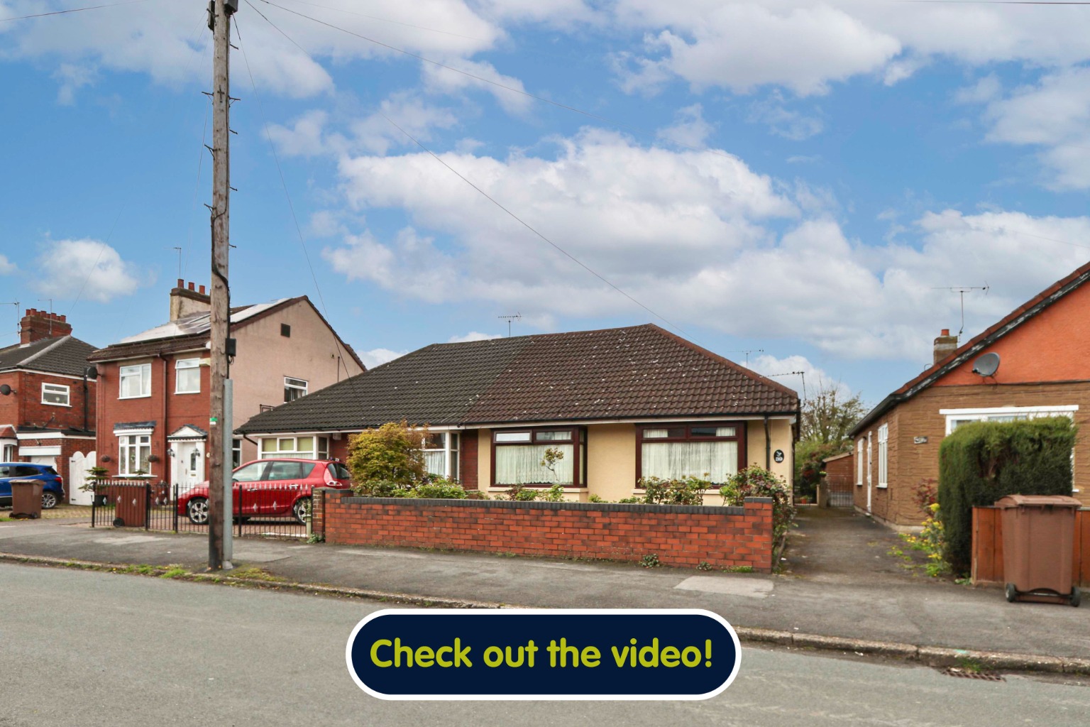 2 bed semi-detached bungalow for sale in Golf Links Road, Hull  - Property Image 3