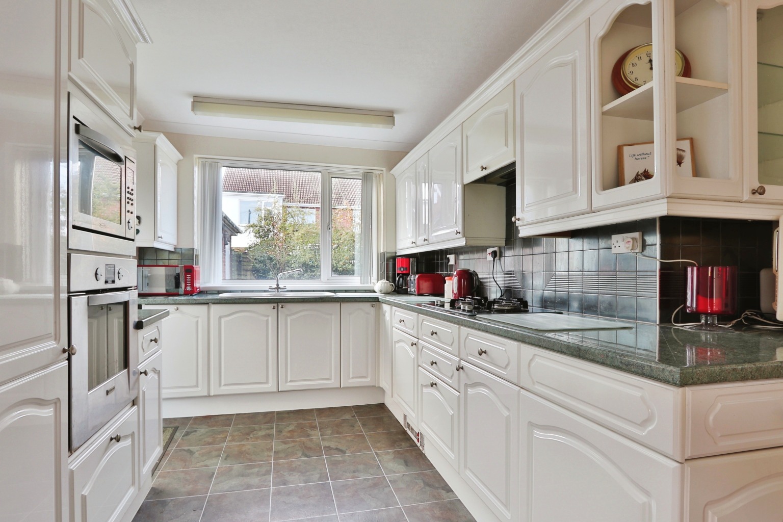 4 bed semi-detached house for sale in Woodstock Close, Cottingham  - Property Image 2