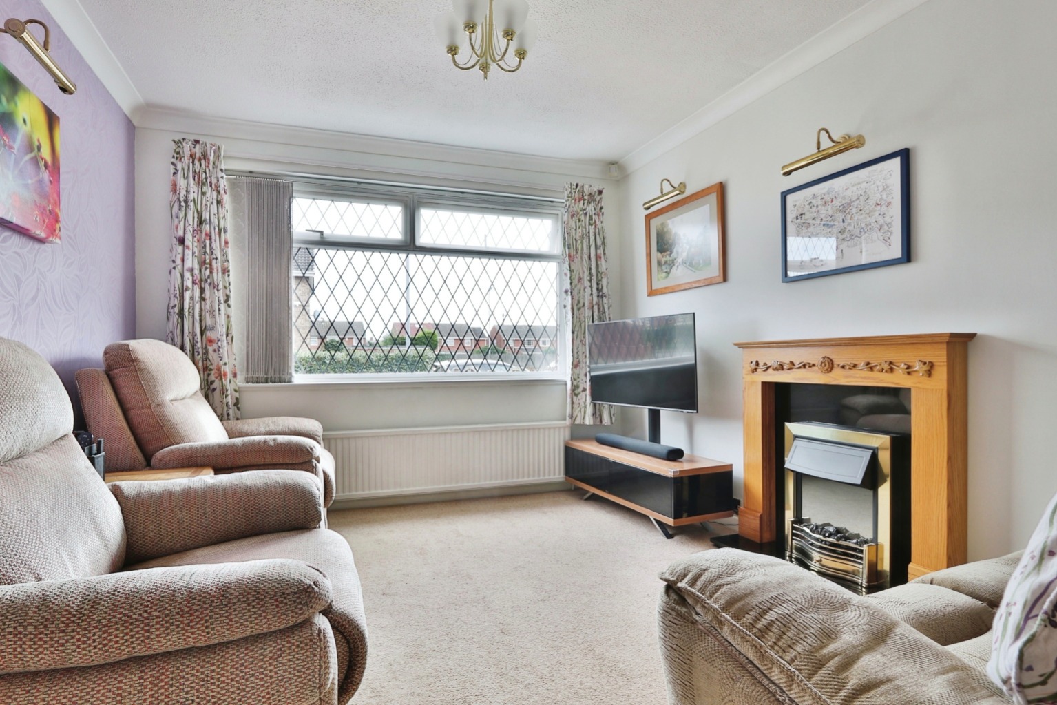 3 bed semi-detached house for sale in St Anne's Drive, Cottingham  - Property Image 2