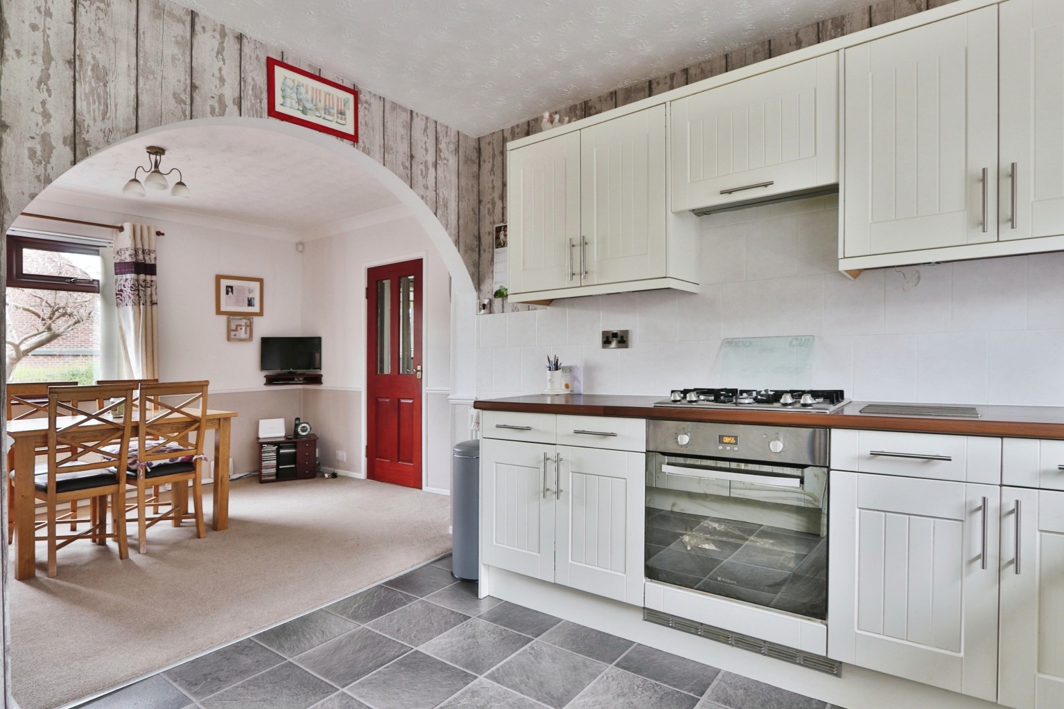3 bed end of terrace house for sale in The Close, Cottingham  - Property Image 1