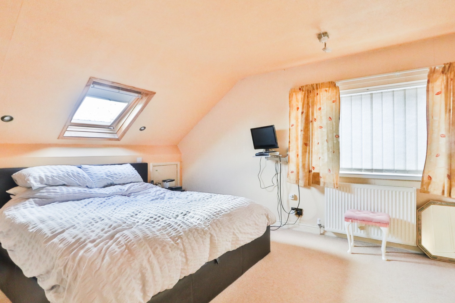 3 bed semi-detached house for sale in Eastfield Road, Hull  - Property Image 5