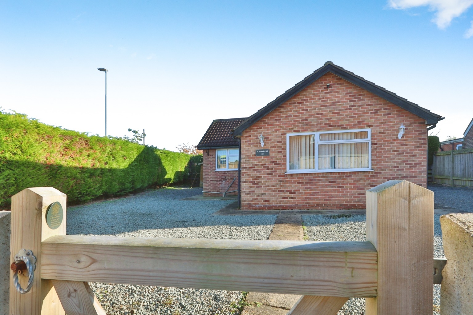 2 bed detached bungalow for sale in Acklam Road, Hull  - Property Image 11