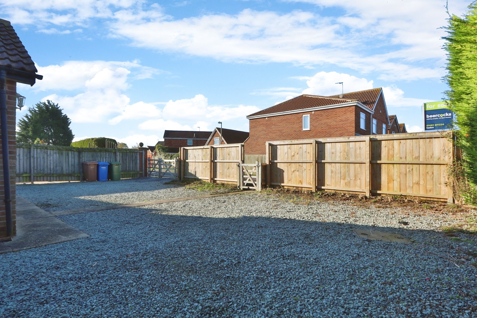 2 bed detached bungalow for sale in Acklam Road, Hull  - Property Image 9