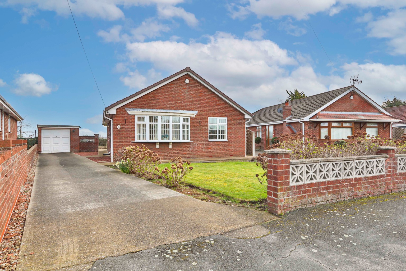 3 bed detached bungalow for sale  - Property Image 1