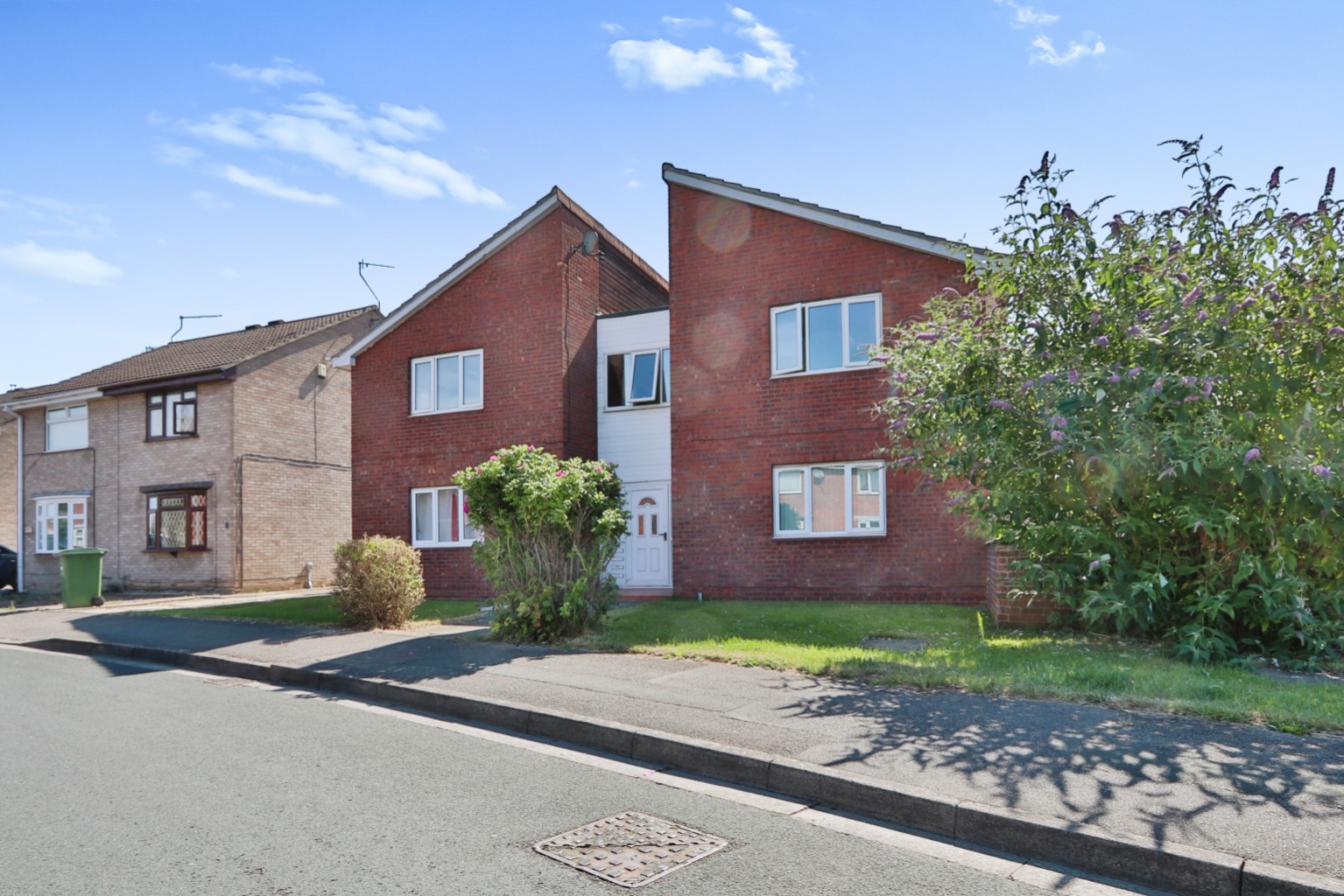 1 bed studio flat for sale in Brevere Road, Hull - Property Image 1