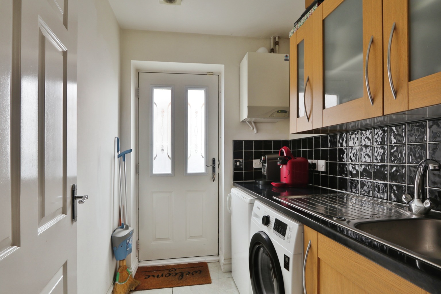 4 bed detached house for sale in Taillar Road, Hull  - Property Image 3