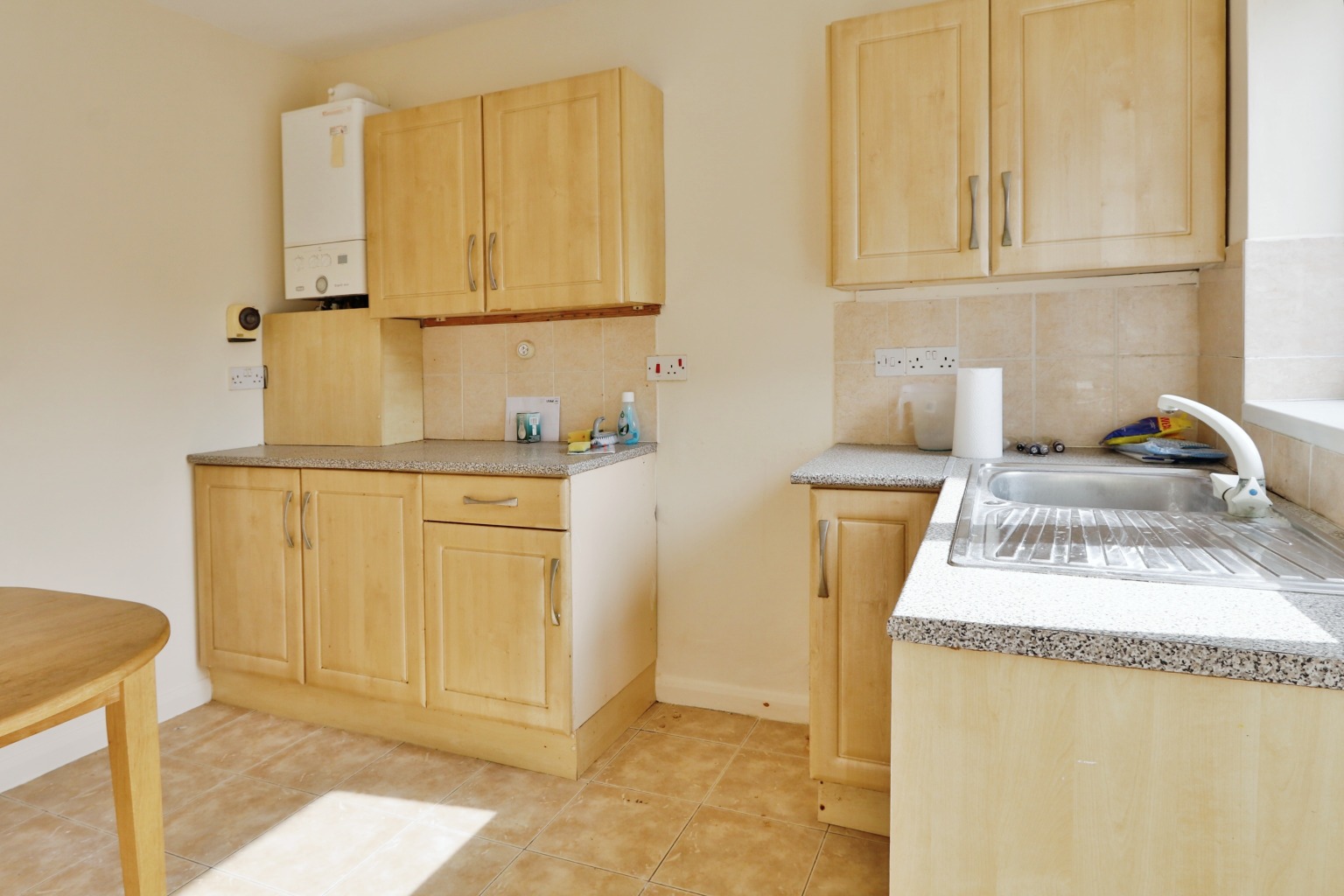 3 bed end of terrace house for sale in Main Street, Hull  - Property Image 2