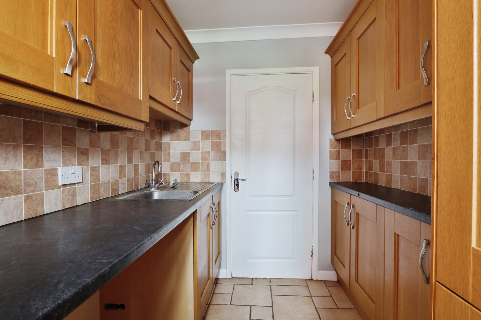 3 bed detached house for sale in Trinity Close, Hull  - Property Image 5