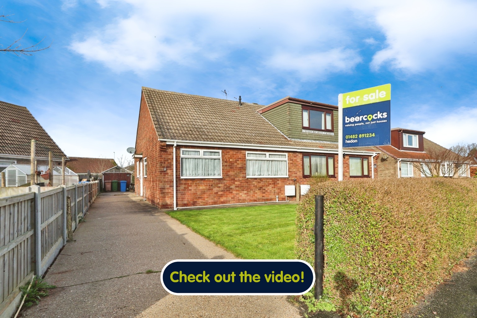 2 bed semi-detached bungalow for sale in St Philips Road, Hull - Property Image 1