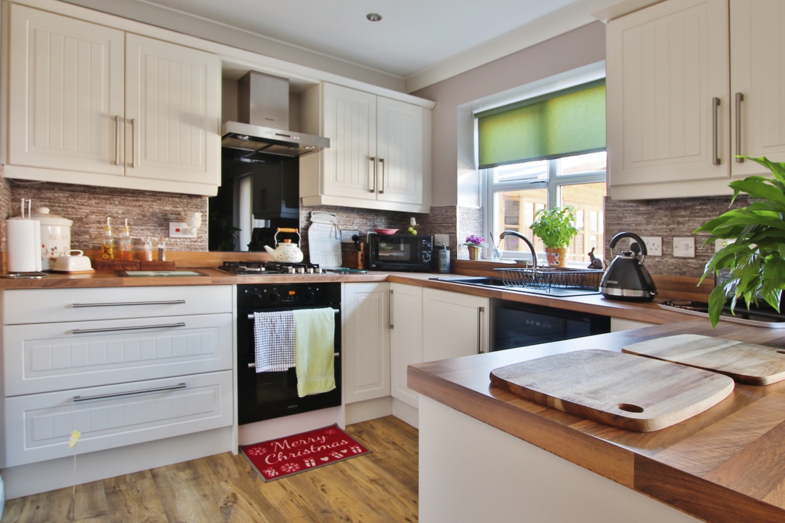 3 bed detached house for sale in Southfield Close, Hull  - Property Image 5