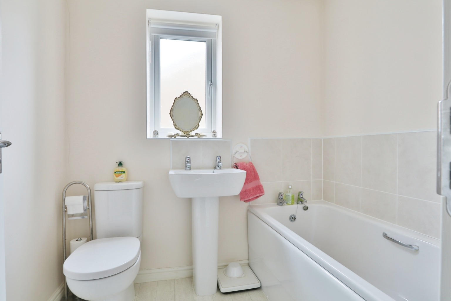 2 bed bungalow for sale in The Glade, Withernsea  - Property Image 11