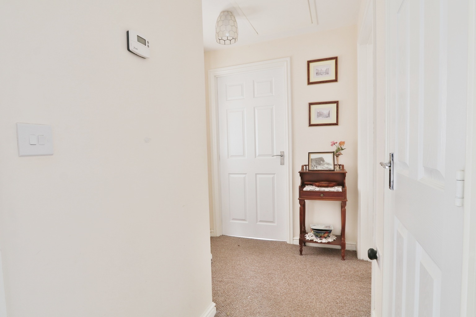 2 bed bungalow for sale in The Glade, Withernsea  - Property Image 7