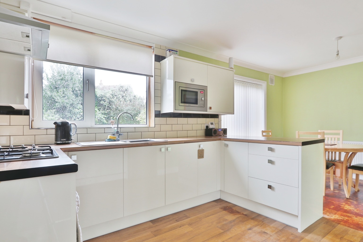 3 bed semi-detached house for sale in Oak Tree Estate, Hull  - Property Image 2