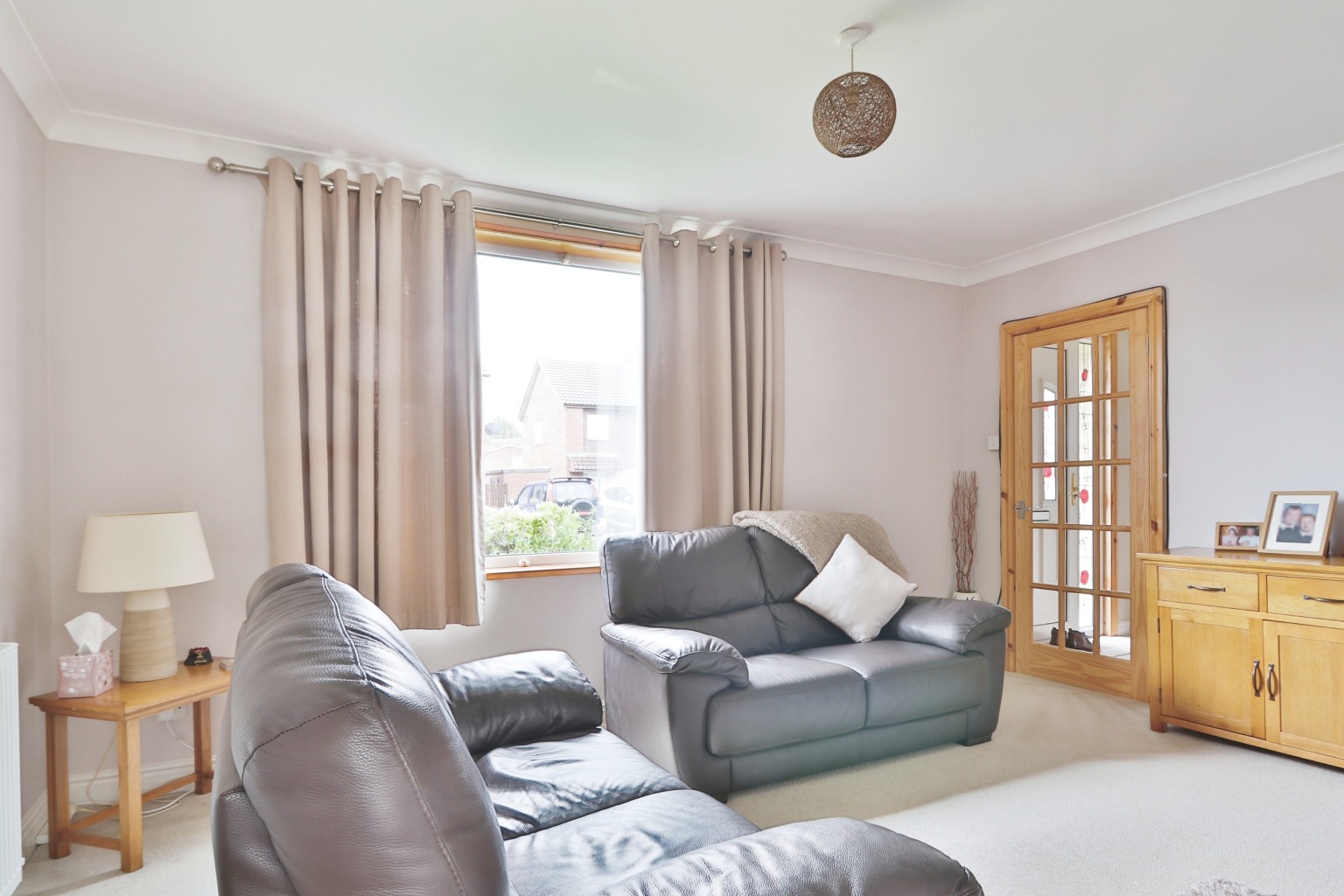 3 bed semi-detached house for sale in Oak Tree Estate, Hull  - Property Image 5