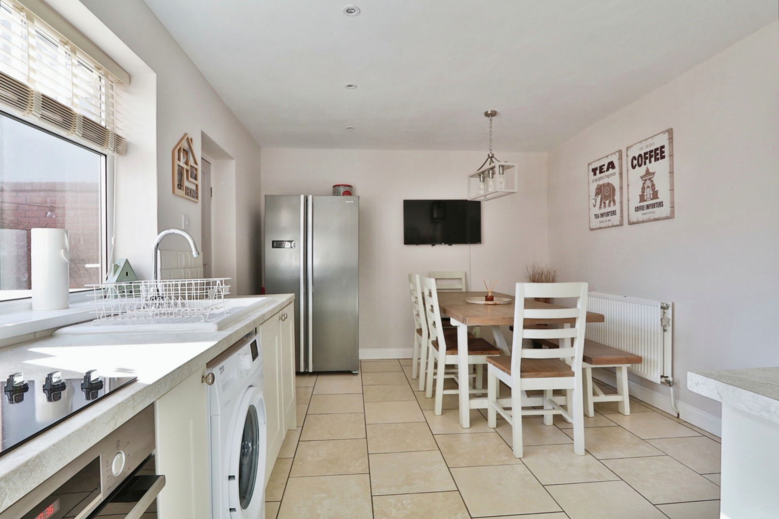3 bed terraced house for sale in East End Road, Hull  - Property Image 2