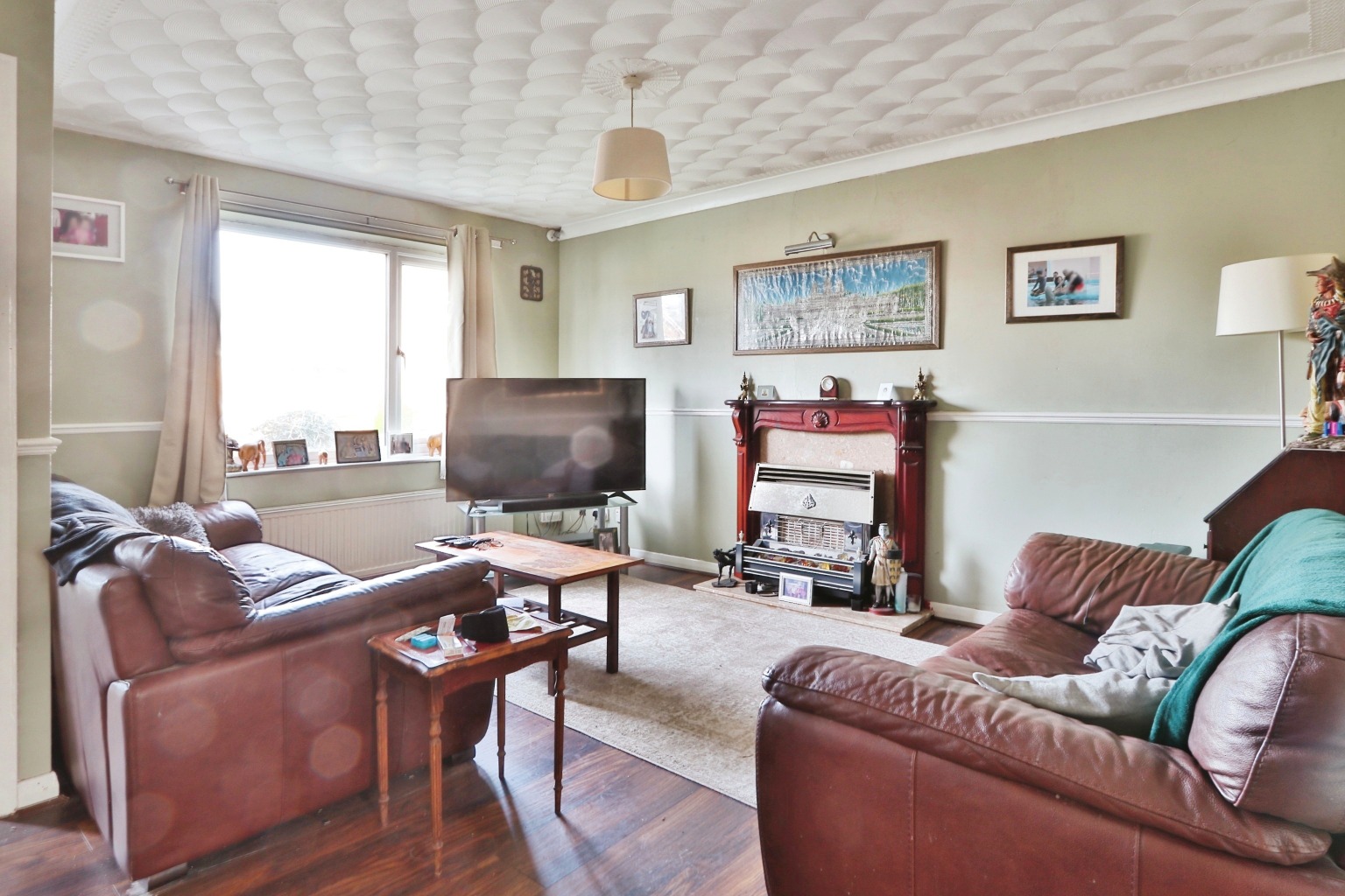 3 bed semi-detached house for sale in Chestnut Avenue, Hull  - Property Image 2