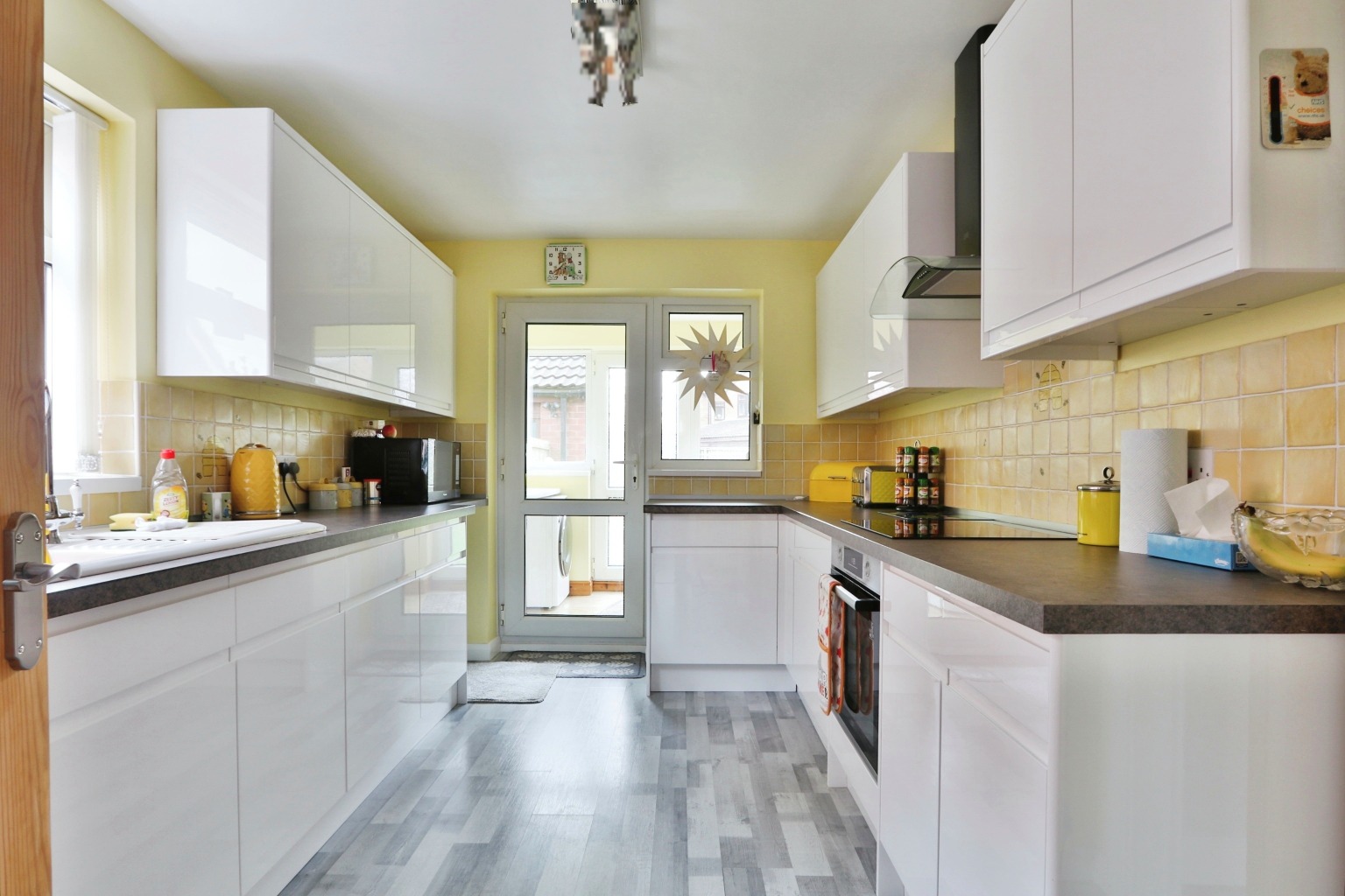 4 bed detached house for sale in Charles Street, Hull  - Property Image 1