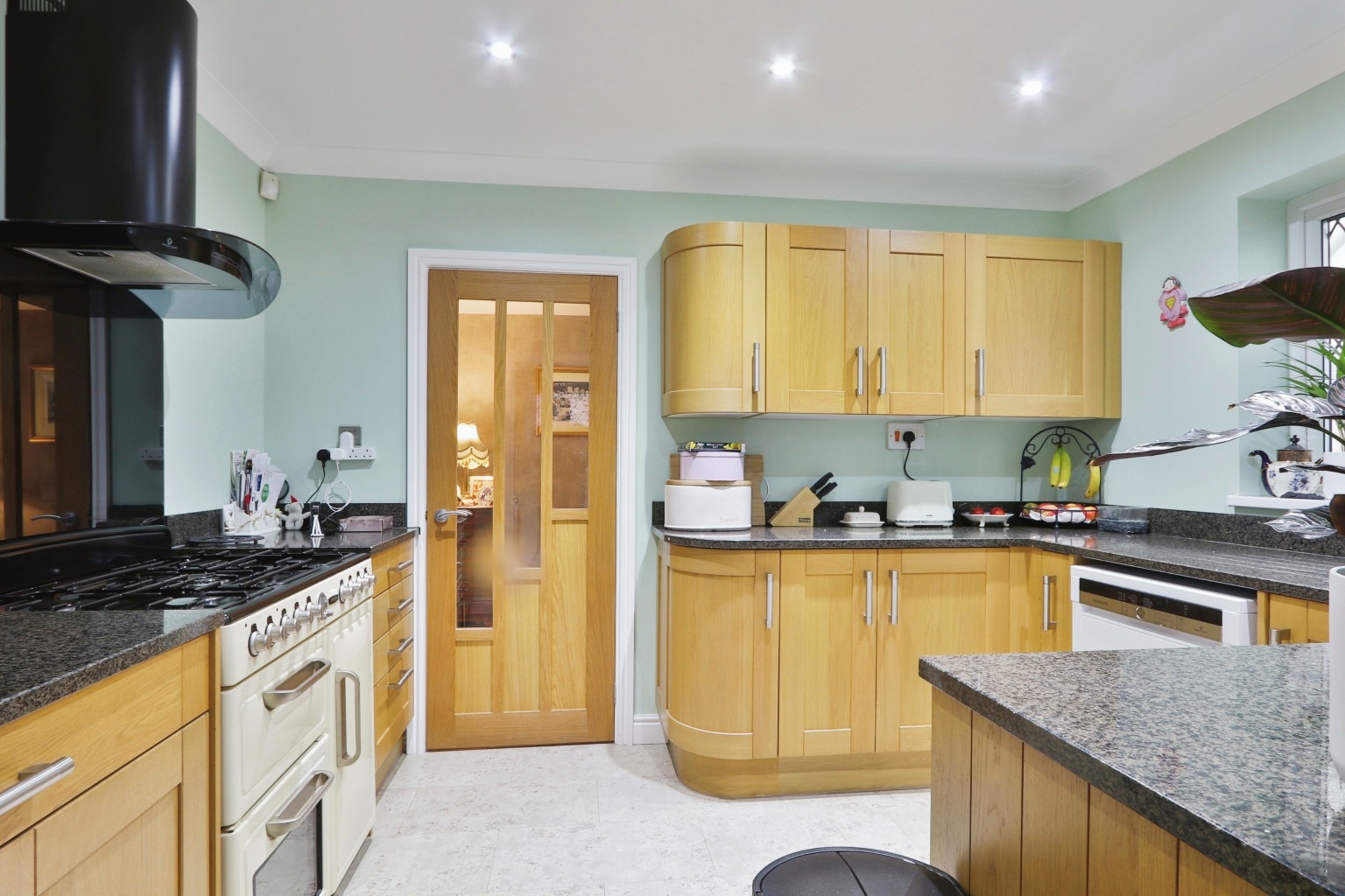 4 bed detached house for sale in Greville Road, Hull  - Property Image 3