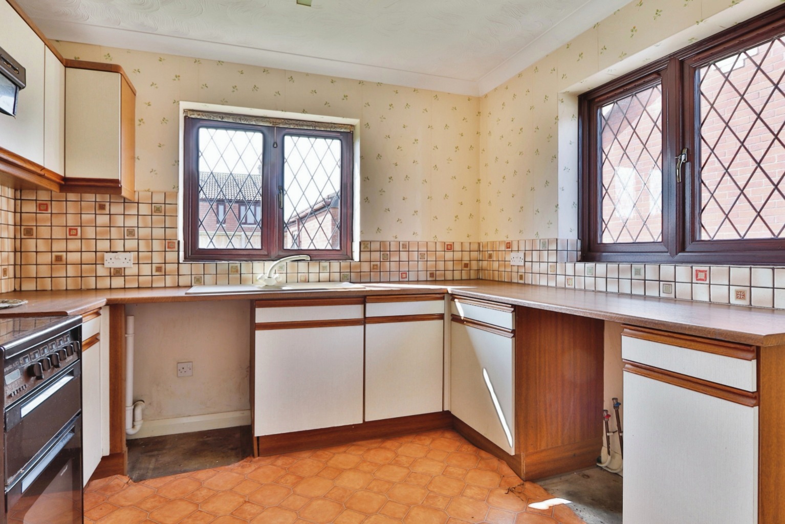 3 bed detached bungalow for sale in Ottringham Road, Hull  - Property Image 3