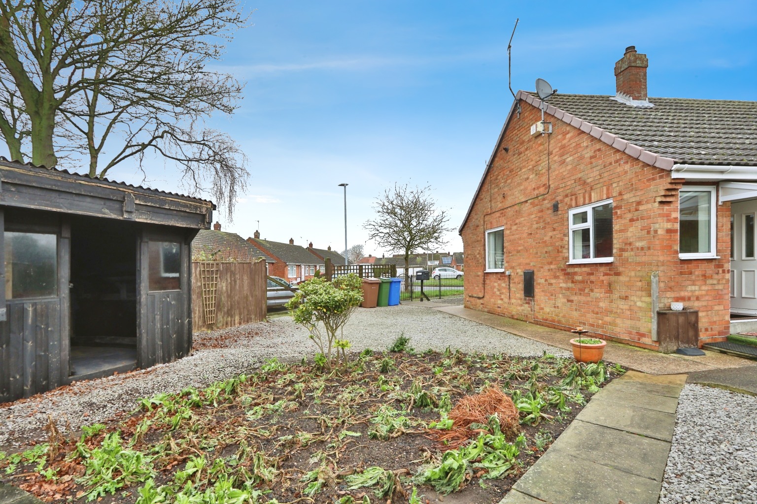 2 bed semi-detached bungalow for sale in Glebelands, Hull  - Property Image 15