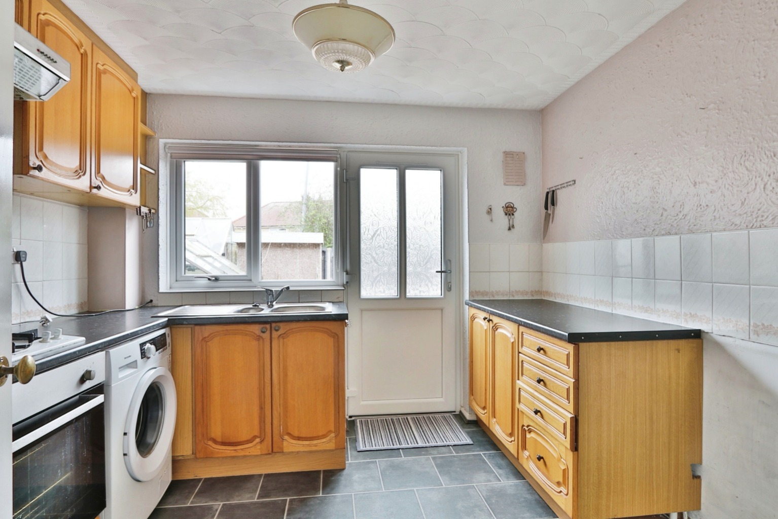 3 bed terraced house for sale in St Johns Close, Hull  - Property Image 7