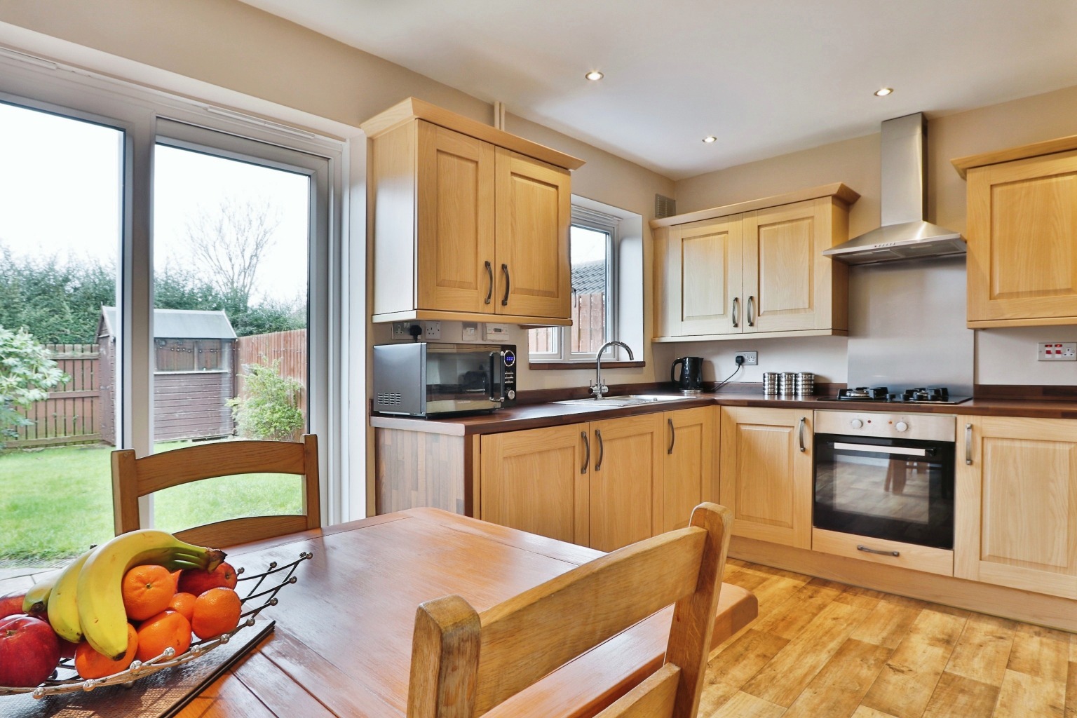 3 bed semi-detached house for sale in Andrew Lane, Hull  - Property Image 2