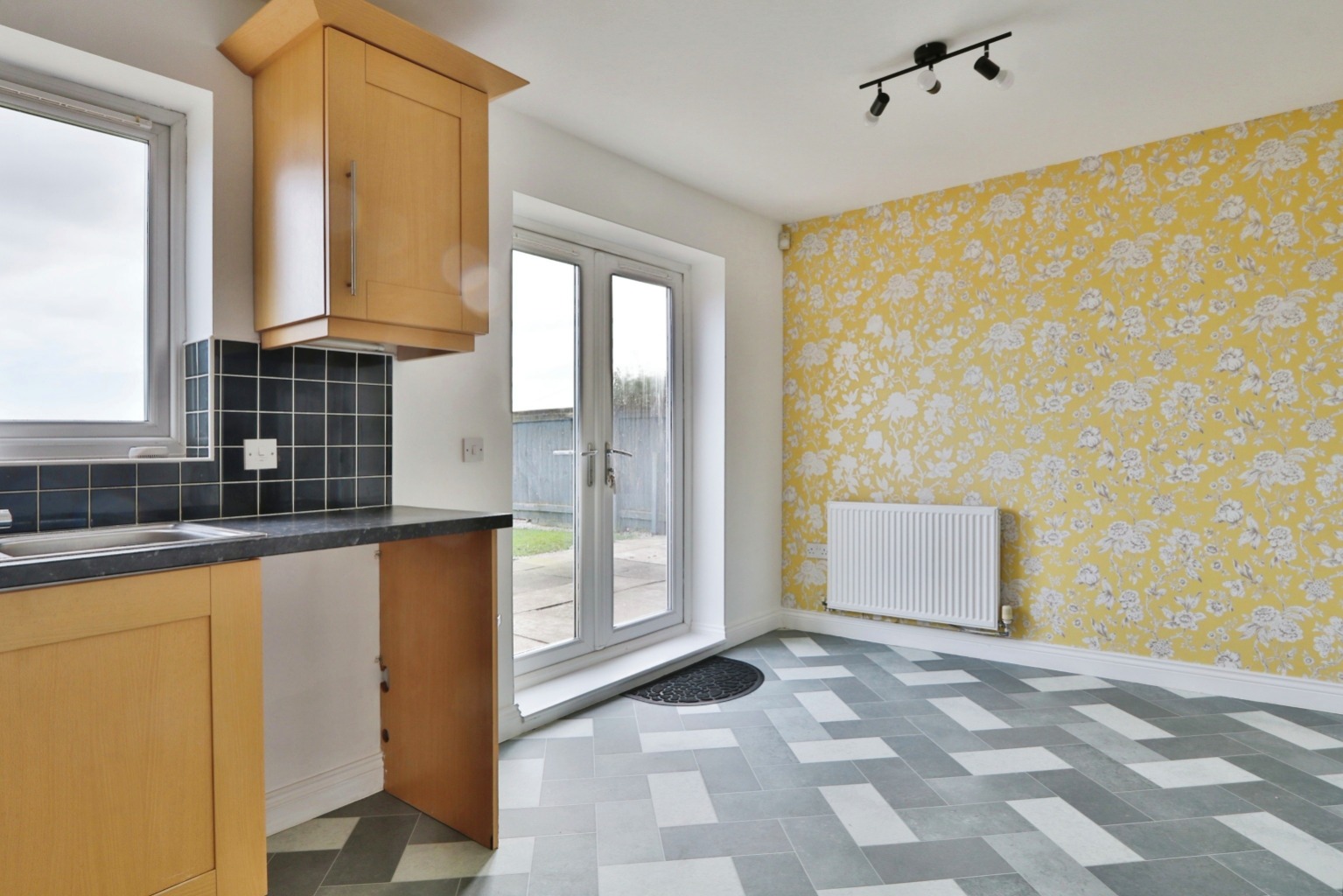 3 bed semi-detached house for sale in Taillar Road, Hull  - Property Image 5