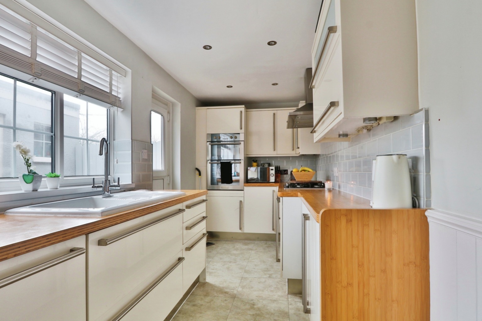 3 bed terraced house for sale in Kirk Road, Hull  - Property Image 3