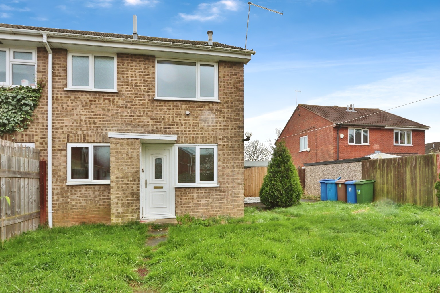 1 bed semi-detached house for sale in Sycamore Drive, Hull  - Property Image 1