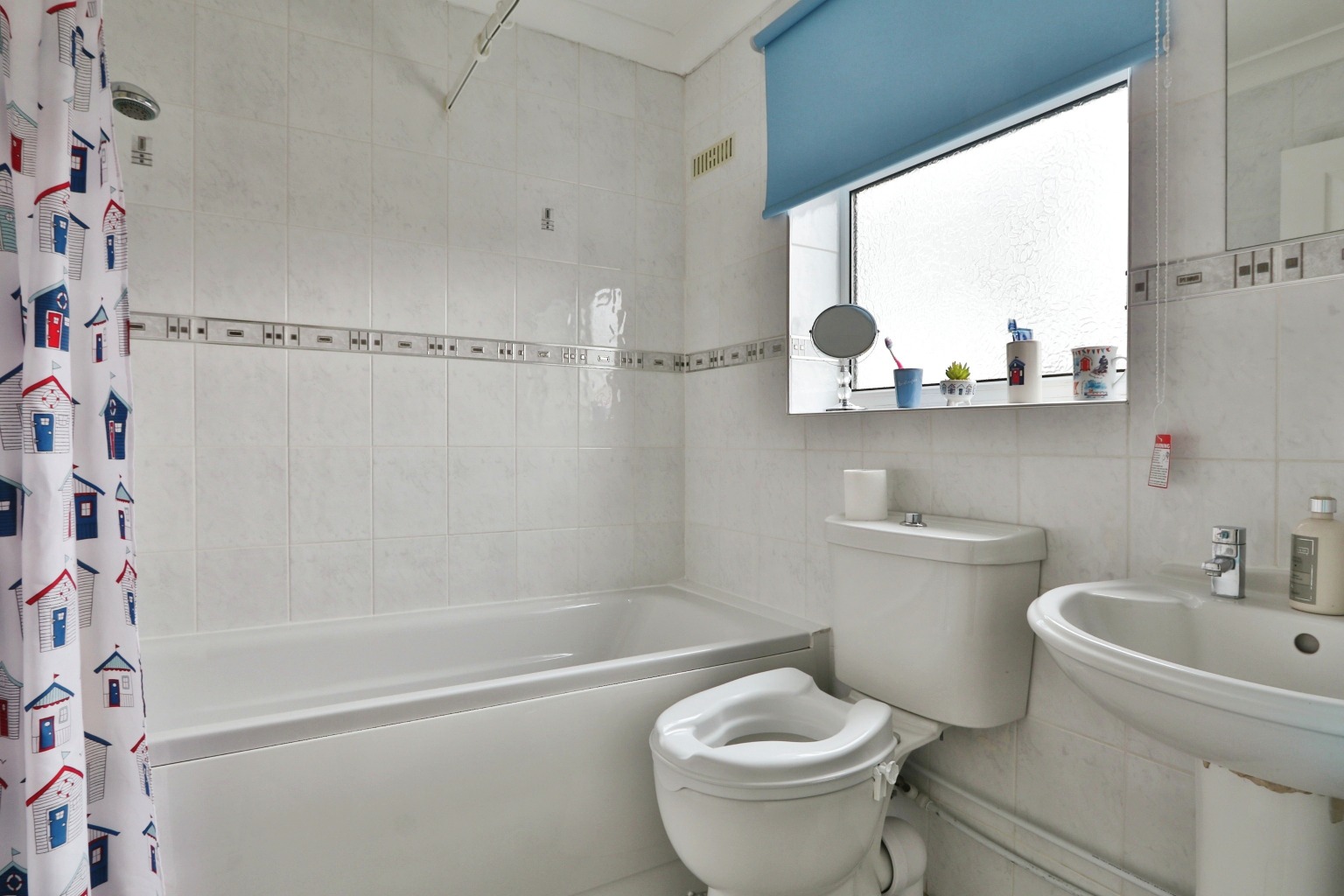 1 bed semi-detached bungalow for sale in Church Lane, Hull  - Property Image 4