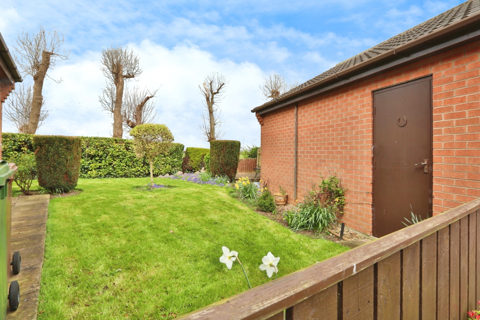 3 bed detached bungalow for sale in The Woodlands, Hull  - Property Image 13