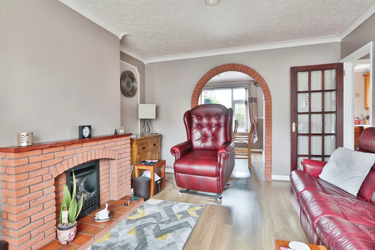 3 bed semi-detached house for sale in Roslyn Crescent, Hull  - Property Image 4